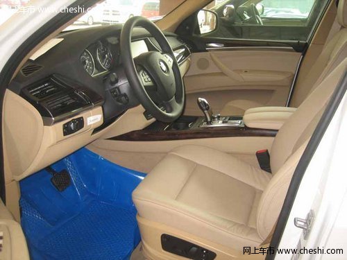 2012款宝马X5  天津京汽现车最低69万起