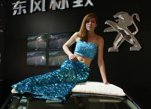 网上车市带你看温州国际车展美女车模