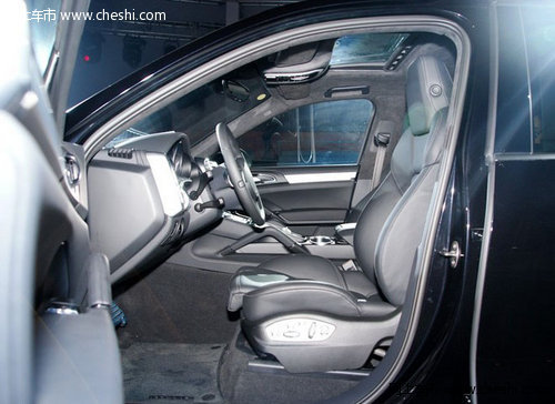 2012款保时捷卡宴  天津现车优惠五万元