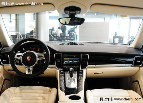 保时捷panamera跑车  天津现车展厅热销