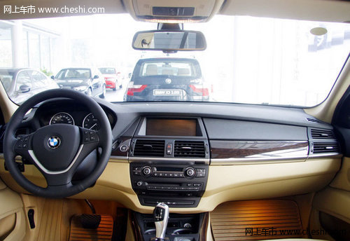 2012款宝马X5美规版 天津现车直降3万元