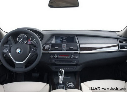 2012款宝马x5美规  天津现车最低68.8万