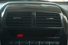 都市SUV 越野越精彩 实拍全新标致4008