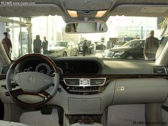 奔驰S级最高优惠23万元 店内少量现车