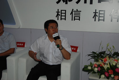 郑州日产汽车 2012深圳国际车展群访问