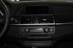 进口宝马x5  天津现车促销最低66万起价