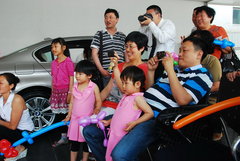 悦享童年 青岛中达燕宝5系 家庭日落幕