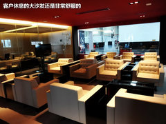视觉体验中国首家DS Store 水晶盒设计
