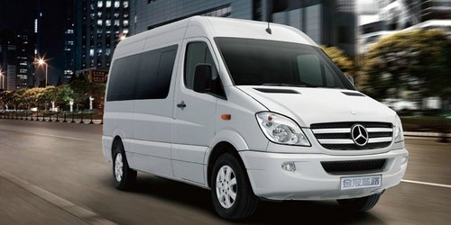 金冠圣路演绎房车“内在美”