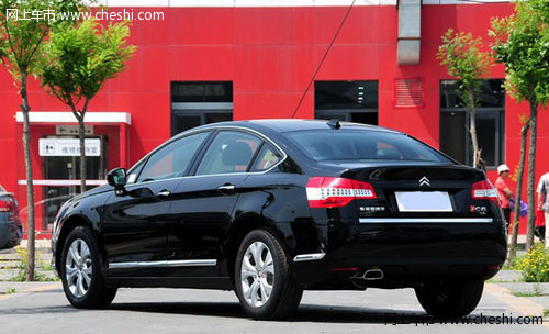 雪铁龙C5直降8800元 订车即赠豪华礼包