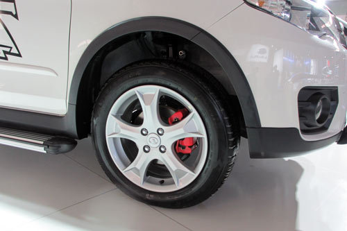 2012长春车展实拍腾翼C20R 跨界小车