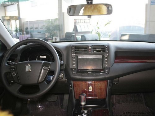 濱州2012款皇冠現(xiàn)車預(yù)定可享一年零利率