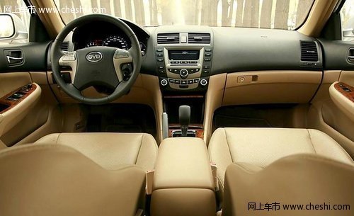 比亚迪F6黄金版深圳优惠2万元 现车供应