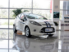 福特嘉年华新效果图 1.6T引擎/车载系统