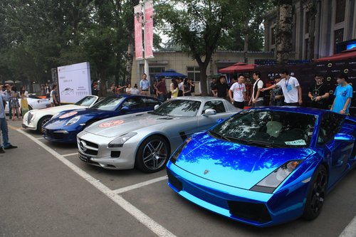 路特斯联合北京跑车俱乐部举办庆典活动