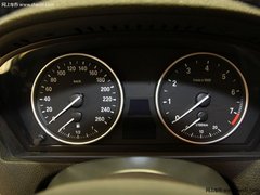 BMW X5 享3年或8万公里免费保养