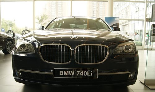 BMW 7系北京宝泽行现车优惠