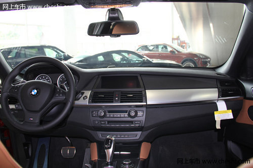 2013款宝马X6顶配  天津颜色齐全仅88万