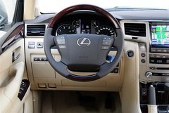 雷克萨斯LX570最新款 天津现车直降18万