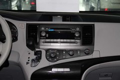 丰田塞纳2.7L白色 配备电动门/倒车影像