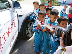 可爱的学生-美丽的老师 红粉笔进西藏