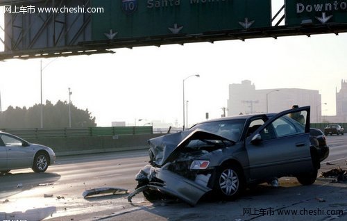 全中国五年内35万多人死于交通安全事故