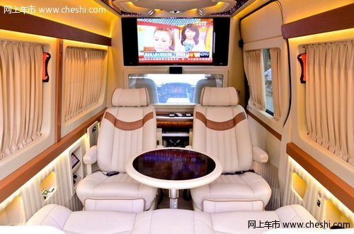 豪华商务车奔驰斯宾特 南京优惠26万元