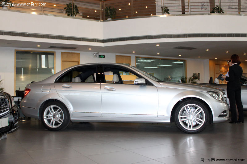 2013款奔驰c260时尚型实拍