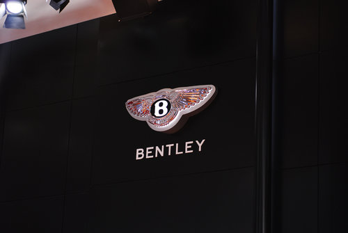 宾利全新欧陆GTC V8敞篷轿跑车中国首发