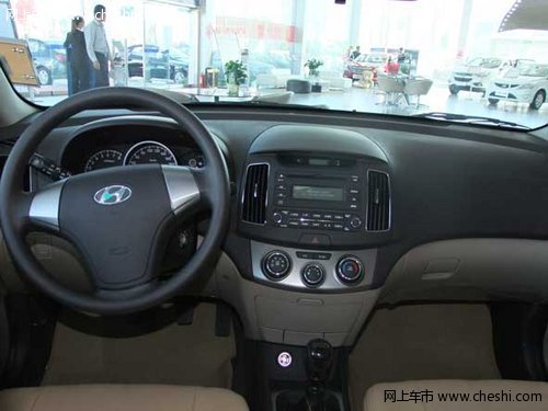 购2011款悦动享9000元优惠 部分现车