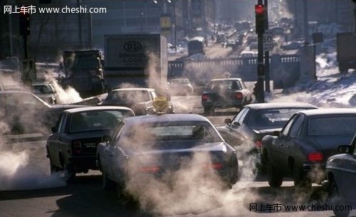 愛(ài)車維修 通過(guò)汽車尾氣顏色來(lái)判斷故障