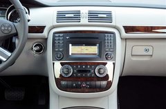 2012款奔驰R300/R350 最大优惠15万促销