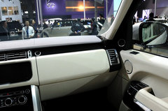 路虎揽胜行政版  天津2013款接受预定中