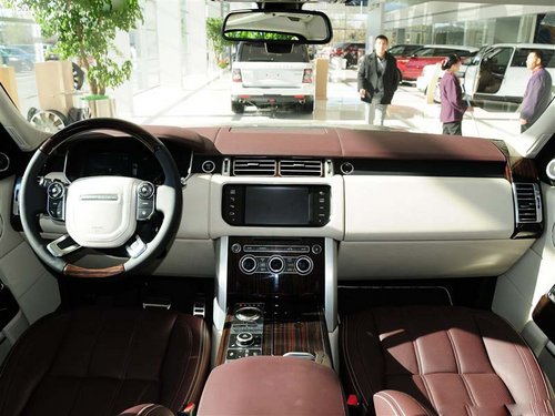 路虎揽胜5.0尊崇创世版  现车仅售225万