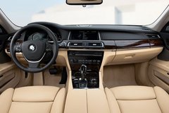 新BMW 7系磅礴登陆西安金花宝马
