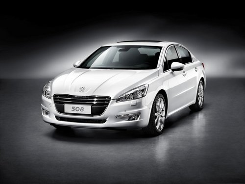 科技含金量比试 标致508、雅阁对对碰