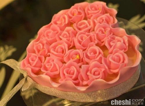 国贸英菲尼迪女人节DIY手工巧克力玫瑰