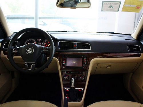 郑州购新朗逸综合优惠5000元 现车销售