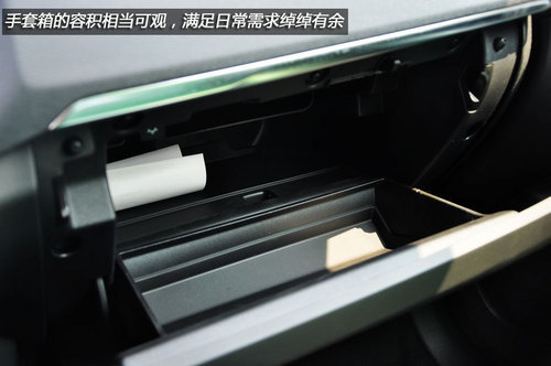 實(shí)拍全新進(jìn)口沃爾沃V40