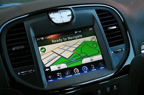 奔驰宣布将使用Garmin车载信息娱乐系统