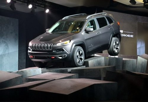 定名自由光 Jeep新SUV将上海车展发布