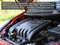 内饰革新 试驾2013款和悦RS 1.8L豪华版