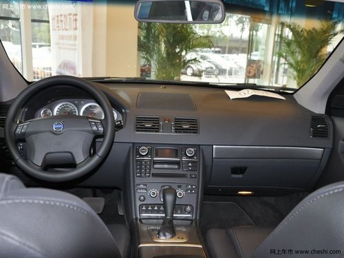 2013款沃尔沃XC90升级版 现加价5千-1万