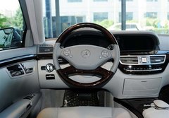 新款奔驰S级全系 四月购车最高优惠50万