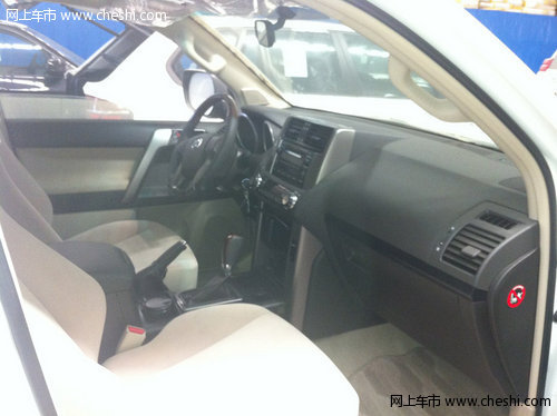 丰田霸道2700中东原厂天窗版  天津有售