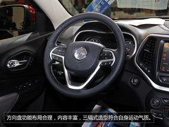 另类新物种 Jeep全新城市SUV自由光实拍