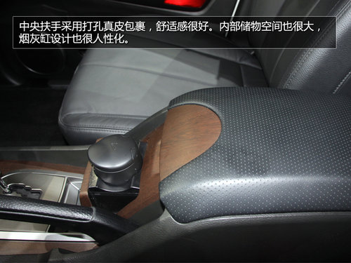 韩系硬派SUV 全新双龙雷斯特RX270实拍