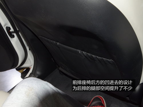 将命名为K7 2013上海车展实拍起亚凯尊