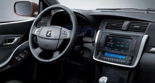 驾驭自由众泰Z300 1.6AT长春首发上市