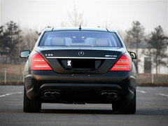 奔驰S65 店内现车低价出售优惠高达67万